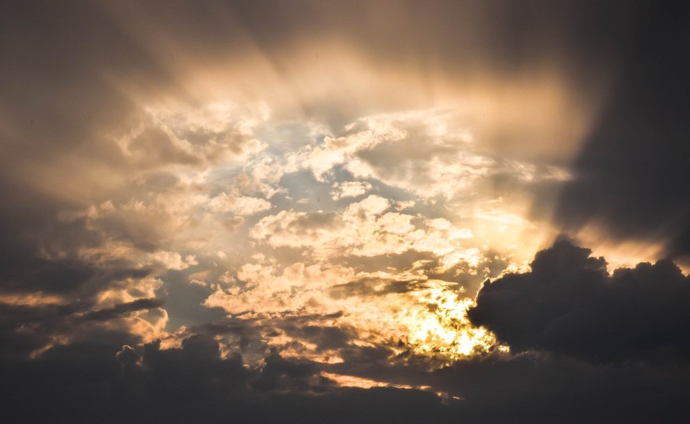 Sun Rays through clouds