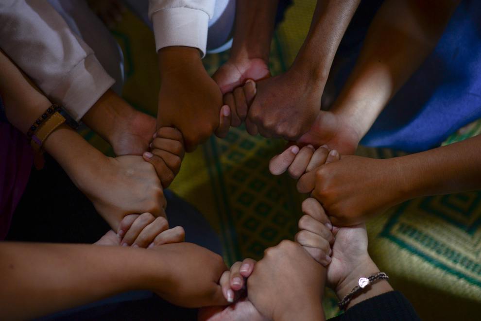 unity circle of hands